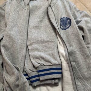 True religion sweatsuit (L)